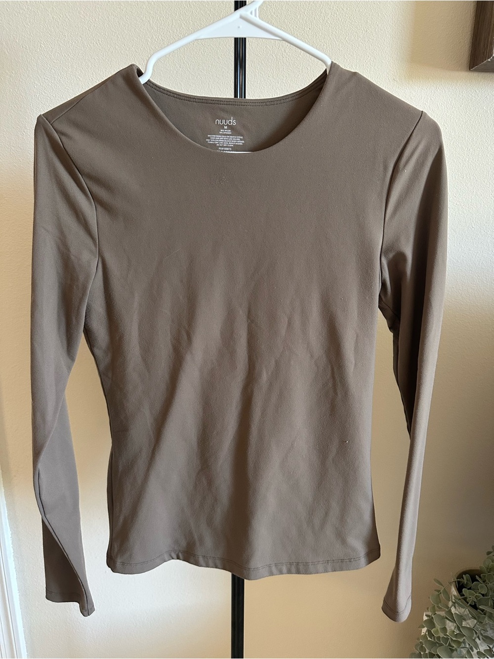 nuuds Long Sleeve Crewneck Top in Taupe Brown